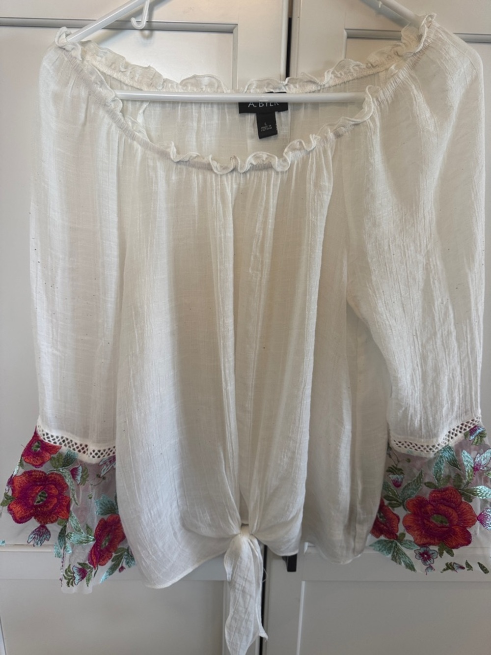 A. Byer White Tie-Front Peasant Blouse with Red Floral Embroidered Cuffs